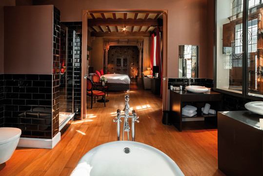 suite historique sélys salle de bain