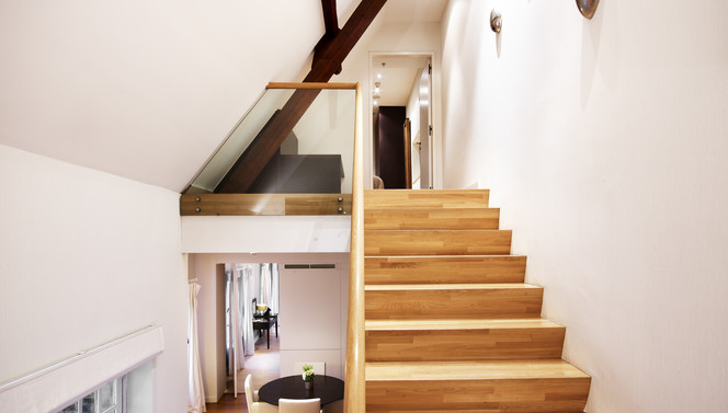 suite 012