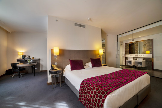 Suite Deluxe-2-4