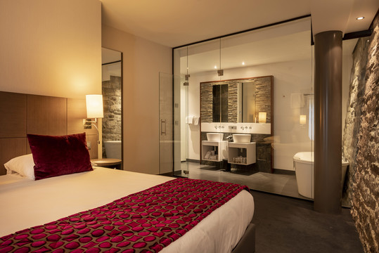 Suite Deluxe-2-3