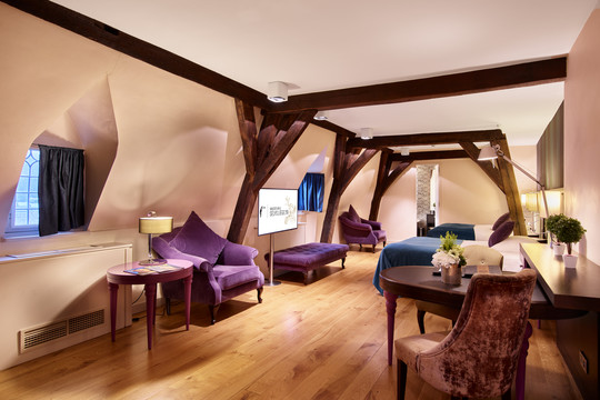 suite24